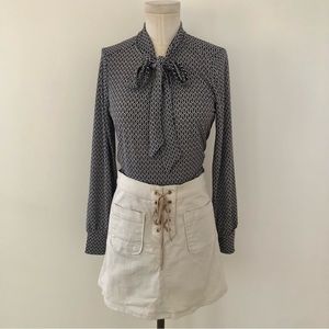 stretchy bow tie floral blouse